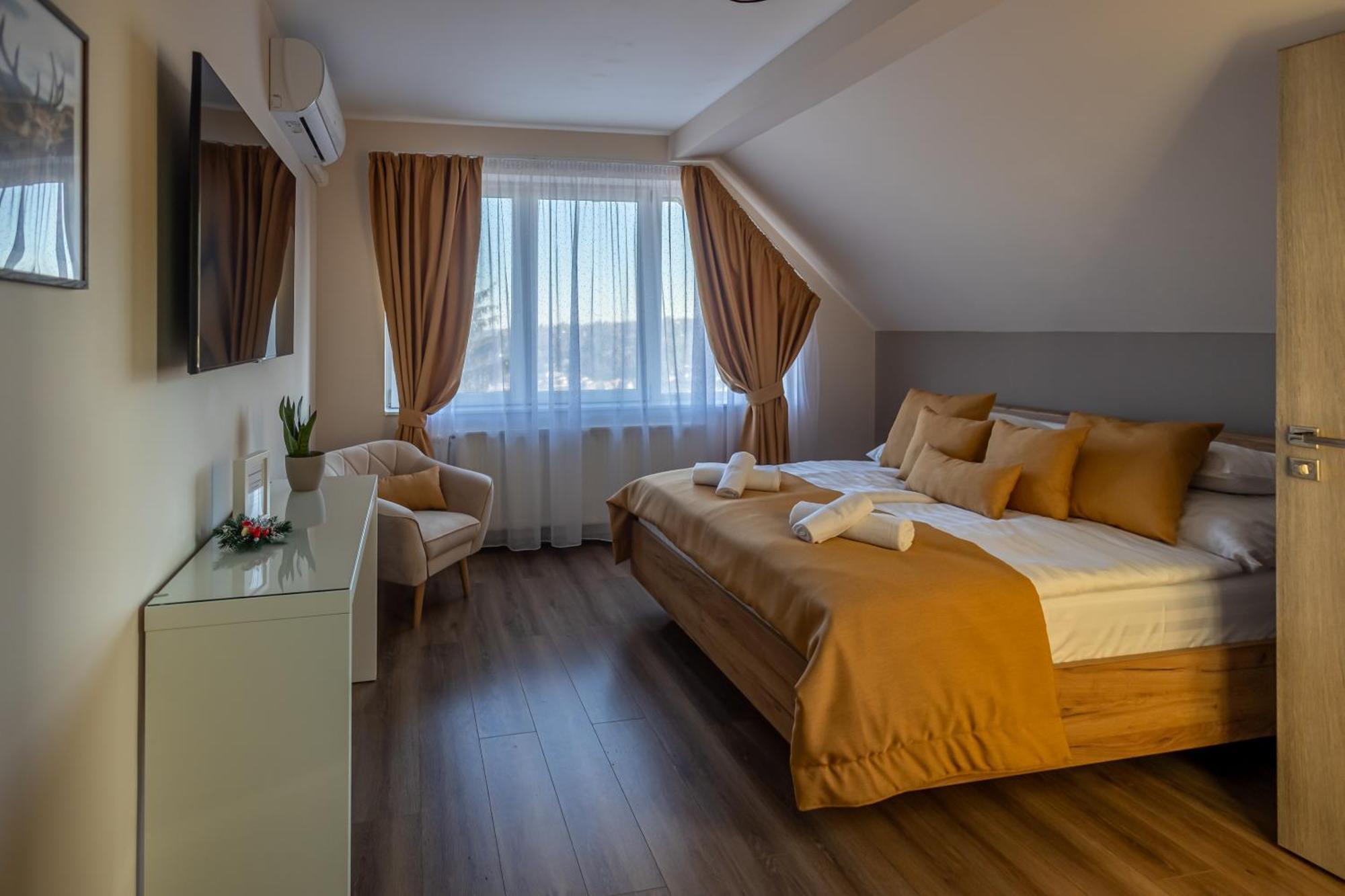 Happy Home Apartman มิชโคลซ์ ภายนอก รูปภาพ